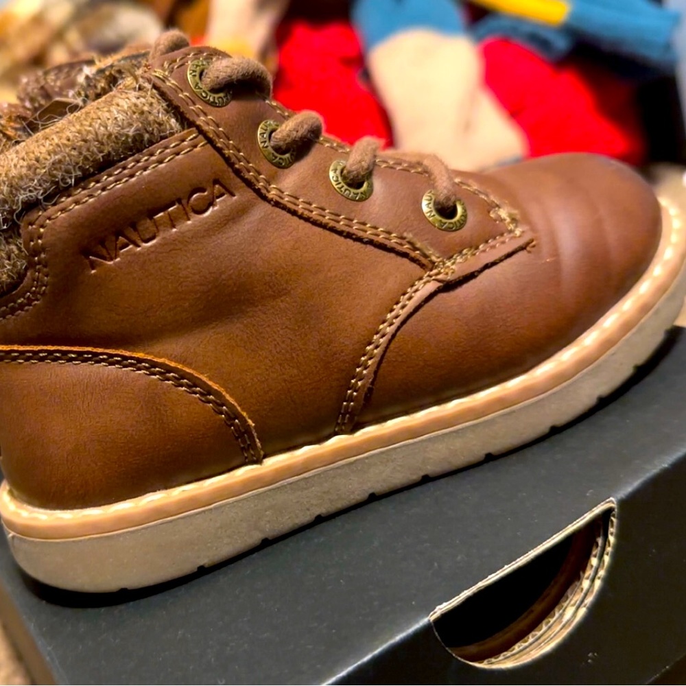 8c Toddler Nautica boots